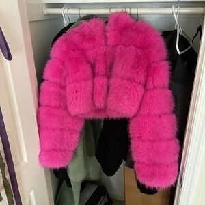 Fluffy HIGH QUALITY magenta faux fur hoodie